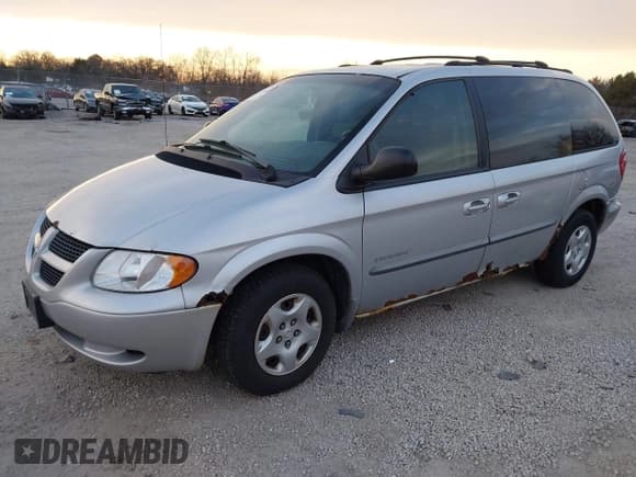 ✅ 2001 Dodge Caravan SE • VIN: 1B4GP45G21B103463 • Lot: 43670168. Wystawiony na IAAI z przebiegiem 191 304 mil. Bezpłatny archiwum sprzedaży aukcyjnych z USA i szczegółowy raport historii pojazdu na DreamBid. Zdjęcie 2.