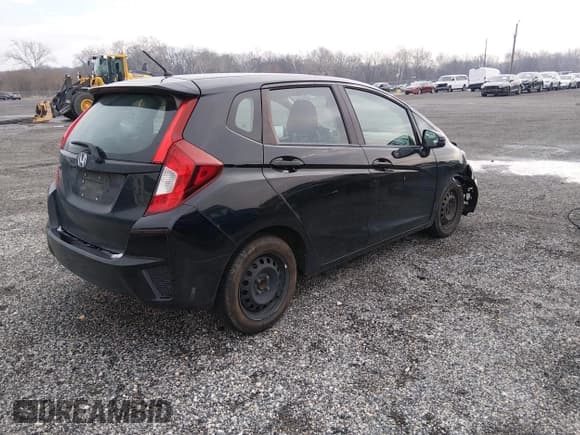✅ 2015 Honda Fit LX • VIN: 3HGGK5H59FM714237 • Lot: 43828366. Listed on IAAI with 151,758 mi. Free auction sales archive from the USA and detailed vehicle history report at DreamBid. Image 4.