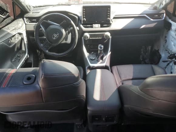 ✅ 2021 Toyota RAV4 XSE • VIN: JTMFB3FV1MD053636 • Lot: 80703685. Listed on Copart with 34,913 mi. Free auction sales archive from the USA and detailed vehicle history report at DreamBid. Image 8.