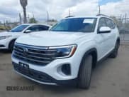 ✅ 2024 Volkswagen Atlas SE • VIN: 1V2JR2CAXRC610072 • Лот: 43346494. Опубликован ранее на IAAI с пробегом 17 778 миль. Бесплатный доступ к архиву аукционных продаж из США и подробный отчёт об истории автомобиля на DreamBid. Изображение 2.