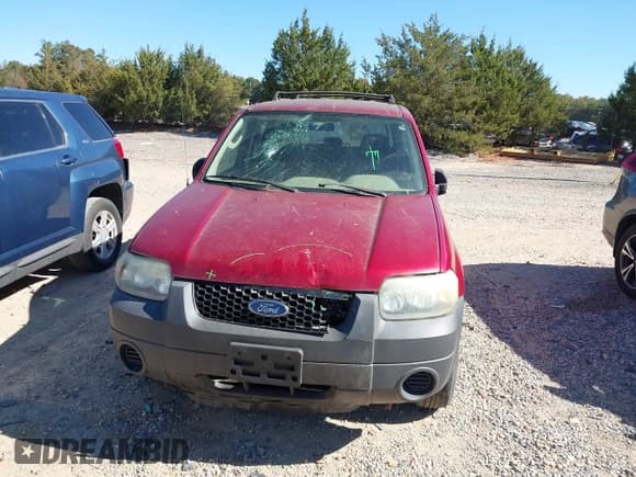 ✅ 2005 Ford Escape XLS Value • VIN: 1FMYU92Z65KC90565 • Лот: 43470080. Опубликован ранее на IAAI с пробегом 227 235 миль. Бесплатный доступ к архиву аукционных продаж из США и подробный отчёт об истории автомобиля на DreamBid. Изображение 12.