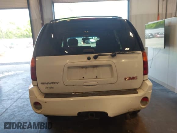 ✅ 2006 GMC Envoy SLT • VIN: 1GKDT13S462351264 • Lot: 42470384. Listed on IAAI with 192,993 mi. Free auction sales archive from the USA and detailed vehicle history report at DreamBid. Image 16.