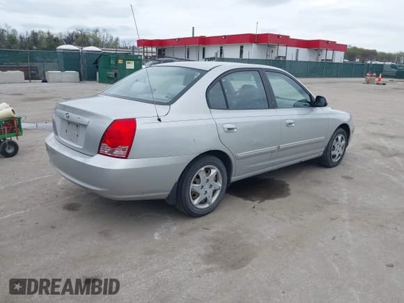 ✅ 2006 Hyundai Elantra GLS • VIN: KMHDN46D26U275354 • Lot: 41873019. Wystawiony na IAAI z przebiegiem 186 013 mil. Bezpłatny archiwum sprzedaży aukcyjnych z USA i szczegółowy raport historii pojazdu na DreamBid. Zdjęcie 4.