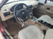 ✅ 2000 BMW Z3 2.5 • VIN: 4USCH9349YLG04632 • Lot: 75796274. Wystawiony na Copart z przebiegiem Nie podano. Bezpłatny archiwum sprzedaży aukcyjnych z USA i szczegółowy raport historii pojazdu na DreamBid. Zdjęcie 8.