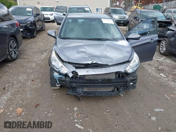 ✅ 2016 Hyundai Accent SE • VIN: KMHCT4AE3GU078132 • Lot: 43594570. Listed on IAAI with 105,144 mi. Free auction sales archive from the USA and detailed vehicle history report at DreamBid. Image 6.