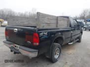 ✅ 2002 Ford F-350 XL • VIN: 1FTSX31S32EB19818 • Лот: 43720716. Опубликован ранее на IAAI с пробегом 106 315 миль. Бесплатный доступ к архиву аукционных продаж из США и подробный отчёт об истории автомобиля на DreamBid. Изображение 4.