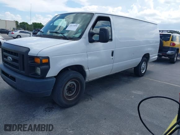 ✅ 2012 Ford Econoline Cargo Commercial • VIN: 1FTNS2EW8CDA13858 • Lot: 42473899. Wystawiony na IAAI z przebiegiem 336 332 mil. Bezpłatny archiwum sprzedaży aukcyjnych z USA i szczegółowy raport historii pojazdu na DreamBid. Zdjęcie 2.
