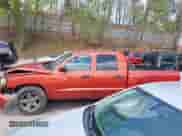 2007 Dodge Dakota SLT with VIN 1D7HW48K87S270838, listed as a IAAI auction lot 42150101 with 225,761 mi miles and . Bid and sale history available at DreamBid. Image 14.