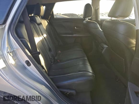 ✅ 2015 Toyota Venza LE • VIN: 4T3BA3BB3FU070179 • Lot: 96233335. Listed on Copart with 193,899 mi. Free auction sales archive from the USA and detailed vehicle history report at DreamBid. Image 11.