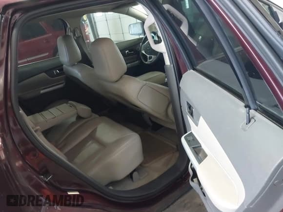 ✅ 2011 Ford Edge Limited • VIN: 2FMDK3KC1BBA12188 • Лот: 43407543. Опубликован ранее на IAAI с пробегом 220 021 миль. Бесплатный доступ к архиву аукционных продаж из США и подробный отчёт об истории автомобиля на DreamBid. Изображение 8.