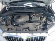 ✅ 2017 BMW X1 xDrive28i • VIN: WBXHT3C32H5F80843 • Lot: 43357310. Wystawiony na IAAI z przebiegiem 83 163 mil. Bezpłatny archiwum sprzedaży aukcyjnych z USA i szczegółowy raport historii pojazdu na DreamBid. Zdjęcie 10.