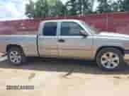 2003 Chevrolet Silverado 1500 LS с VIN 2GCEC19X331342392, выставлен на аукционе IAAI как лот 43055435 с пробегом 227 326 миль миль и . История ставок и продаж доступна на DreamBid. Изображение 14.