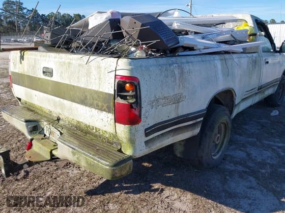 ✅ 1995 Toyota T100 • VIN: JT4VD11E9S0008918 • Лот: 41184273. Опубликован ранее на IAAI с пробегом Не указан. Бесплатный доступ к архиву аукционных продаж из США и подробный отчёт об истории автомобиля на DreamBid. Изображение 11.