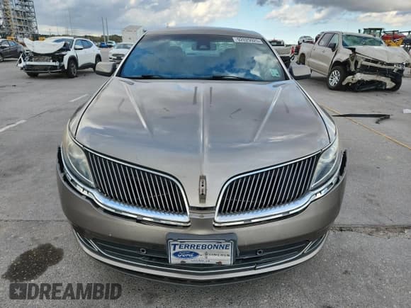 ✅ 2015 Lincoln MKS • VIN: 1LNHL9EK0FG606676 • Lot: 92029925. Listed on Copart with 79,333 mi. Free auction sales archive from the USA and detailed vehicle history report at DreamBid. Image 5.