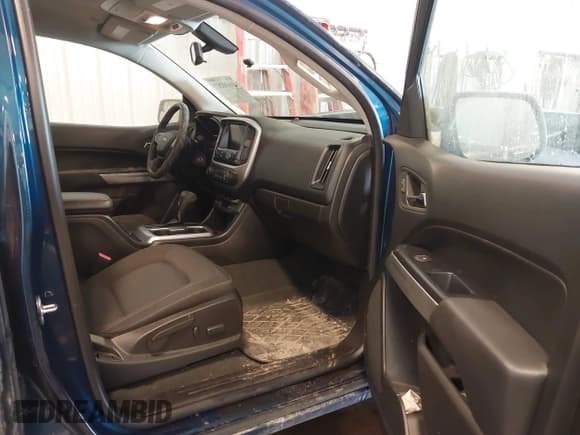 ✅ 2019 Chevrolet Colorado 4WD LT • VIN: 1GCGTCEN5K1327308 • Lot: 41630217. Listed on IAAI with 15,501 mi. Free auction sales archive from the USA and detailed vehicle history report at DreamBid. Image 5.