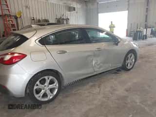 2017 Chevrolet Cruze Premier с VIN 3G1BF6SM4HS607896, выставлен на аукционе IAAI как лот 42726084 с пробегом 96 993 миль миль и . История ставок и продаж доступна на DreamBid. Изображение 4.