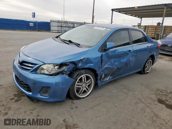 ✅ 2013 Toyota Corolla L • VIN: 5YFBU4EE4DP087793 • Лот: 93091235. Опубликован ранее на Copart с пробегом 115 085 миль. Бесплатный доступ к архиву аукционных продаж из США и подробный отчёт об истории автомобиля на DreamBid. Изображение 1.