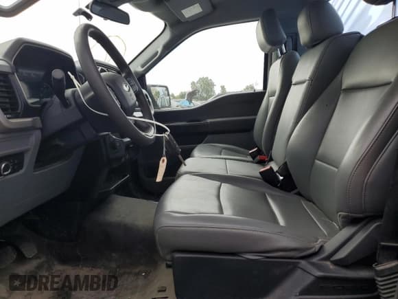 ✅ 2021 Ford F-150 XL • VIN: 1FTMF1CB1MKD87980 • Lot: 70368455. Listed on Copart with 112,403 mi. Free auction sales archive from the USA and detailed vehicle history report at DreamBid. Image 7.