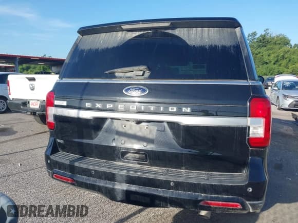 ✅ 2022 Ford Expedition XLT • VIN: 1FMJU1HT0NEA61853 • Лот: 42834752. Опубликован ранее на IAAI с пробегом 57 959 миль. Бесплатный доступ к архиву аукционных продаж из США и подробный отчёт об истории автомобиля на DreamBid. Изображение 16.