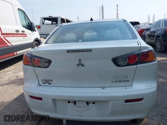 ✅ 2010 Mitsubishi Lancer DE • VIN: JA32U1FU5AU001344 • Lot: 42487360. Wystawiony na IAAI z przebiegiem 185 737 mil. Bezpłatny archiwum sprzedaży aukcyjnych z USA i szczegółowy raport historii pojazdu na DreamBid. Zdjęcie 17.