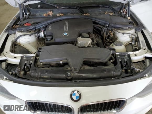 ✅ 2013 BMW 3 Series 328i xDrive • VIN: WBA3B5C5XDF596312 • Lot: 88660715. Wystawiony na Copart z przebiegiem 76 751 mil. Bezpłatny archiwum sprzedaży aukcyjnych z USA i szczegółowy raport historii pojazdu na DreamBid. Zdjęcie 11.