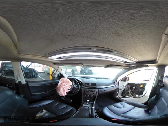 ✅ 2007 Mazda 3 S Touring • VIN: JM1BK324471663158 • Lot: 42575124. Wystawiony na IAAI z przebiegiem 160 938 mil. Bezpłatny archiwum sprzedaży aukcyjnych z USA i szczegółowy raport historii pojazdu na DreamBid. Zdjęcie 18.