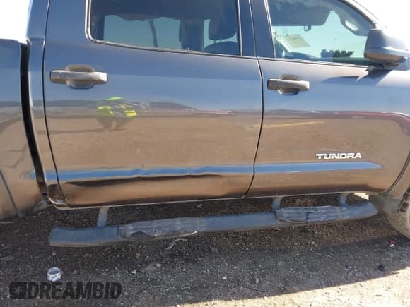 ✅ 2013 Toyota Tundra • VIN: 5TFDM5F17DX046599 • Lot: 41208111. Listed on IAAI with 162,519 mi. Free auction sales archive from the USA and detailed vehicle history report at DreamBid. Image 15.