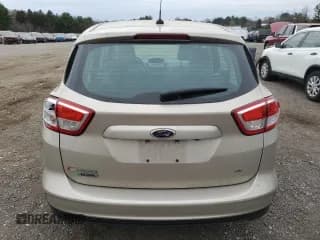 ✅ 2017 Ford C-Max SE • VIN: 1FADP5EU2HL104141 • Lot: 93056655. Wystawiony na Copart z przebiegiem 71 442 mil. Bezpłatny archiwum sprzedaży aukcyjnych z USA i szczegółowy raport historii pojazdu na DreamBid. Zdjęcie 6.