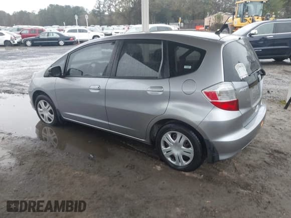✅ 2009 Honda Fit • VIN: JHMGE872X9S069932 • Lot: 43822364. Listed on IAAI with 34,690 mi. Free auction sales archive from the USA and detailed vehicle history report at DreamBid. Image 3.