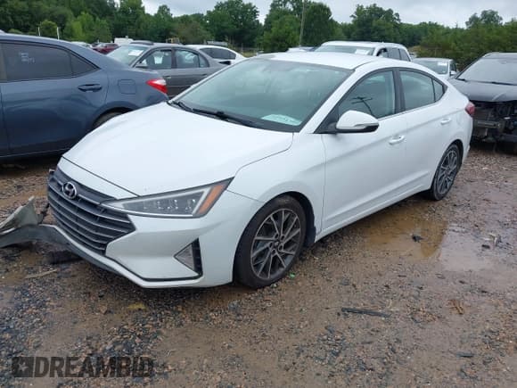✅ 2020 Hyundai Elantra SEL • VIN: 5NPD84LF7LH500729 • Lot: 42931384. Listed on IAAI with 136,057 mi. Free auction sales archive from the USA and detailed vehicle history report at DreamBid. Image 17.