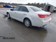 ✅ 2011 Lincoln MKZ Hybrid • VIN: 3LNDL2L37BR772875 • Lot: 42012810. Wystawiony na IAAI z przebiegiem 95 291 mil. Bezpłatny archiwum sprzedaży aukcyjnych z USA i szczegółowy raport historii pojazdu na DreamBid. Zdjęcie 3.