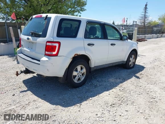 ✅ 2009 Ford Escape XLS • VIN: 1FMCU02729KC96776 • Lot: 42189338. Listed on IAAI with 188,393 mi. Free auction sales archive from the USA and detailed vehicle history report at DreamBid. Image 4.