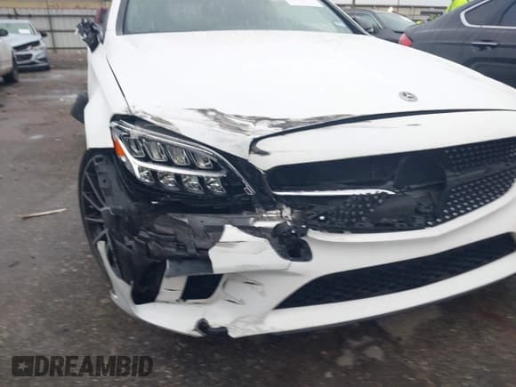 ✅ 2023 Mercedes-Benz C 300 • VIN: W1KWJ8EB5PG128631 • Lot: 41024597. Wystawiony na IAAI z przebiegiem 19 226 mil. Bezpłatny archiwum sprzedaży aukcyjnych z USA i szczegółowy raport historii pojazdu na DreamBid. Zdjęcie 6.