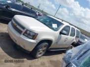 ✅ 2013 Chevrolet Tahoe LTZ • VIN: 1GNSCCE01DR115533 • Lot: 42515922. Listed on IAAI with 175,078 mi. Free auction sales archive from the USA and detailed vehicle history report at DreamBid. Image 17.