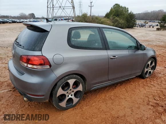✅ 2010 Volkswagen Golf GTI • VIN: WVWFV7AJ7AW241225 • Lot: 84338954. Listed on Copart with 160,948 mi. Free auction sales archive from the USA and detailed vehicle history report at DreamBid. Image 3.