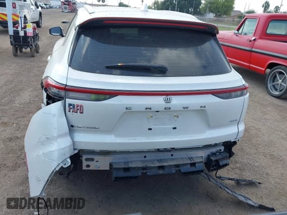 ✅ 2025 Toyota Crown XLE • VIN: JTDACAAJ9S3007328 • Lot: 43486936. Listed on IAAI with 20,072 mi. Free auction sales archive from the USA and detailed vehicle history report at DreamBid. Image 17.