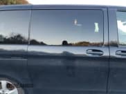 ✅ 2018 Mercedes-Benz Metris Passenger • VIN: WD4PG2EE3J3492880 • Lot: 89803985. Wystawiony na Copart z przebiegiem 173 522 mil. Bezpłatny archiwum sprzedaży aukcyjnych z USA i szczegółowy raport historii pojazdu na DreamBid. Zdjęcie 10.