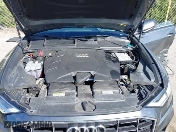 ✅ 2021 Audi Q8 Premium Plus • VIN: WA1EVAF15MD035056 • Lot: 41534412. Wystawiony na IAAI z przebiegiem 65 579 mil. Bezpłatny archiwum sprzedaży aukcyjnych z USA i szczegółowy raport historii pojazdu na DreamBid. Zdjęcie 10.