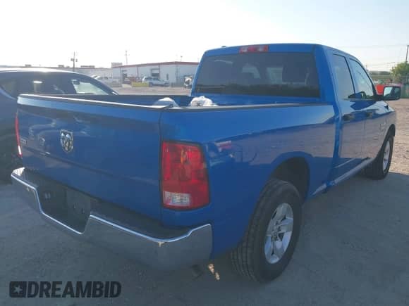 2024 Ram 1500 SLT z VIN 1C6RR6GG0RS123129, wystawiony jako IAAI lot #43186866 z przebiegiem 53 868 mil mil oraz . Historia ofert i sprzedaży dostępna na DreamBid. Obrazek 4.