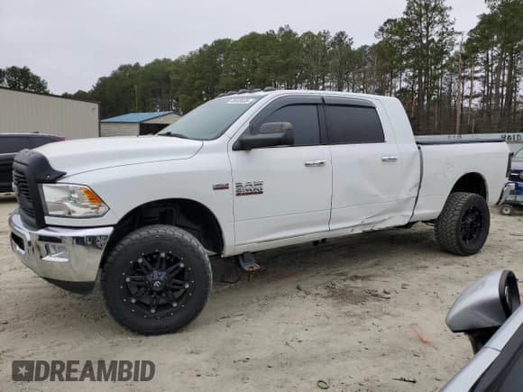 ✅ 2018 Ram 2500 Big Horn • VIN: 3C6UR5MJXJG117001 • Lot: 48939635. Wystawiony na Copart z przebiegiem 96 332 mil. Bezpłatny archiwum sprzedaży aukcyjnych z USA i szczegółowy raport historii pojazdu na DreamBid. Zdjęcie 1.