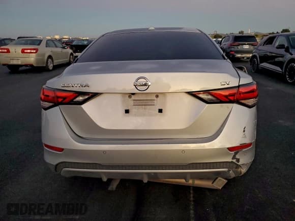 ✅ 2021 Nissan Sentra SV • VIN: 3N1AB8CV8MY238455 • Лот: 93916335. Опубликован ранее на Copart с пробегом 120 986 миль. Бесплатный доступ к архиву аукционных продаж из США и подробный отчёт об истории автомобиля на DreamBid. Изображение 6.