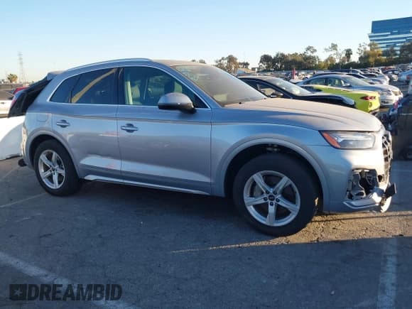 ✅ 2023 Audi Q5 Premium • VIN: WA1ABAFY9P2084975 • Lot: 41302774. Listed on IAAI with 40,203 mi. Free auction sales archive from the USA and detailed vehicle history report at DreamBid. Image 14.
