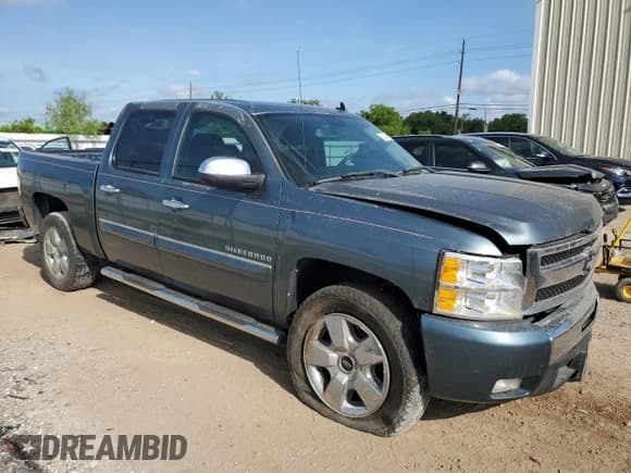✅ 2011 Chevrolet Silverado 1500 LT • VIN: 3GCPCSE01BG335616 • Лот: 57245864. Опубликован ранее на Copart с пробегом 146 598 миль. Бесплатный доступ к архиву аукционных продаж из США и подробный отчёт об истории автомобиля на DreamBid. Изображение 4.