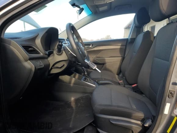 ✅ 2019 Hyundai Accent SE • VIN: 3KPC24A36KE062715 • Лот: 83286894. Опубликован ранее на Copart с пробегом 99 444 миль. Бесплатный доступ к архиву аукционных продаж из США и подробный отчёт об истории автомобиля на DreamBid. Изображение 7.