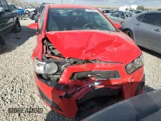 2015 Chevrolet Sonic LT с VIN 1G1JC6SH7F4112919, выставлен на аукционе Copart как лот 71036904 с пробегом 79 399 миль миль и Списание • Salvage title. История ставок и продаж доступна на DreamBid. Изображение 5.