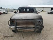 ✅ 1991 GMC Sierra 1500 • VIN: 2GTEC19K3M1525605 • Лот: 69089645. Опубликован ранее на Copart с пробегом Не указан. Бесплатный доступ к архиву аукционных продаж из США и подробный отчёт об истории автомобиля на DreamBid. Изображение 5.