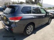 ✅ 2014 Nissan Pathfinder SL • VIN: 5N1AR2MN5EC627824 • Lot: 89707775. Wystawiony na Copart z przebiegiem 106 376 mil. Bezpłatny archiwum sprzedaży aukcyjnych z USA i szczegółowy raport historii pojazdu na DreamBid. Zdjęcie 3.