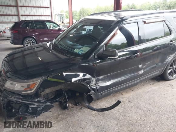 ✅ 2018 Ford Explorer XLT • VIN: 1FM5K8D83JGA74998 • Lot: 42381364. Wystawiony na IAAI z przebiegiem 100 789 mil. Bezpłatny archiwum sprzedaży aukcyjnych z USA i szczegółowy raport historii pojazdu na DreamBid. Zdjęcie 6.