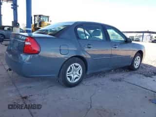 2007 Chevrolet Malibu 1LS z VIN 1G1ZS58F17F281233, wystawiony jako Copart lot #67979164 z przebiegiem 111 741 mil mil oraz Szkoda całkowita • Salvage title. Historia ofert i sprzedaży dostępna na DreamBid. Obrazek 3.