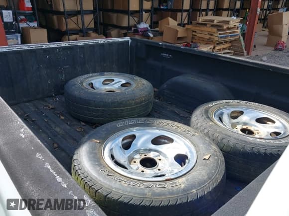 ✅ 2003 Chevrolet Silverado 1500 Work Truck • VIN: 1GCEC14X63Z261627 • Лот: 41589792. Опубликован ранее на IAAI с пробегом Не указан. Бесплатный доступ к архиву аукционных продаж из США и подробный отчёт об истории автомобиля на DreamBid. Изображение 8.